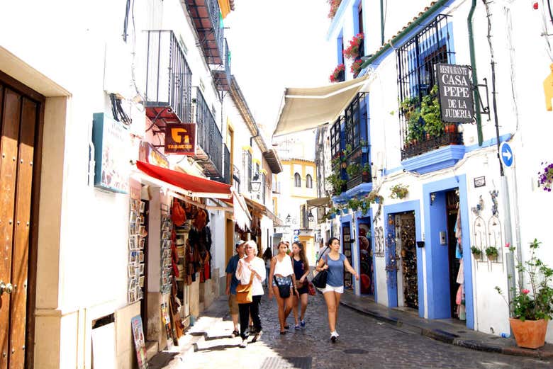 Rua do bairro da Judería