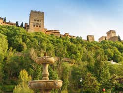 A Alhambra vista da Carrera del Darro