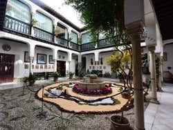 Pátio da Casa dos Pisa