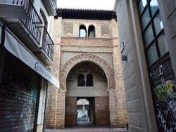 Fachada do Corral del Carbón